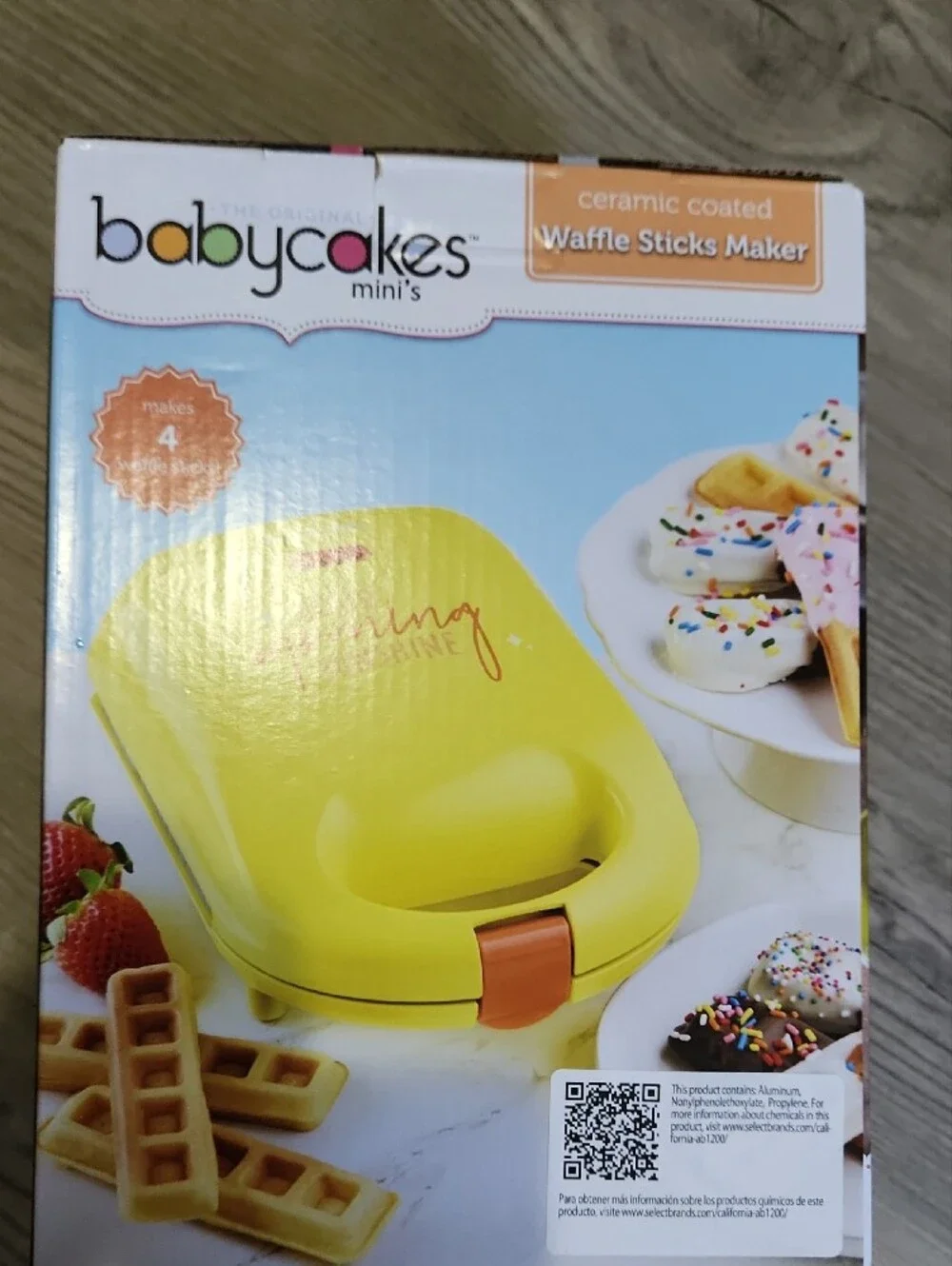 babycakes Mini Yellow Waffle Sticks Maker - Ceramic Coated